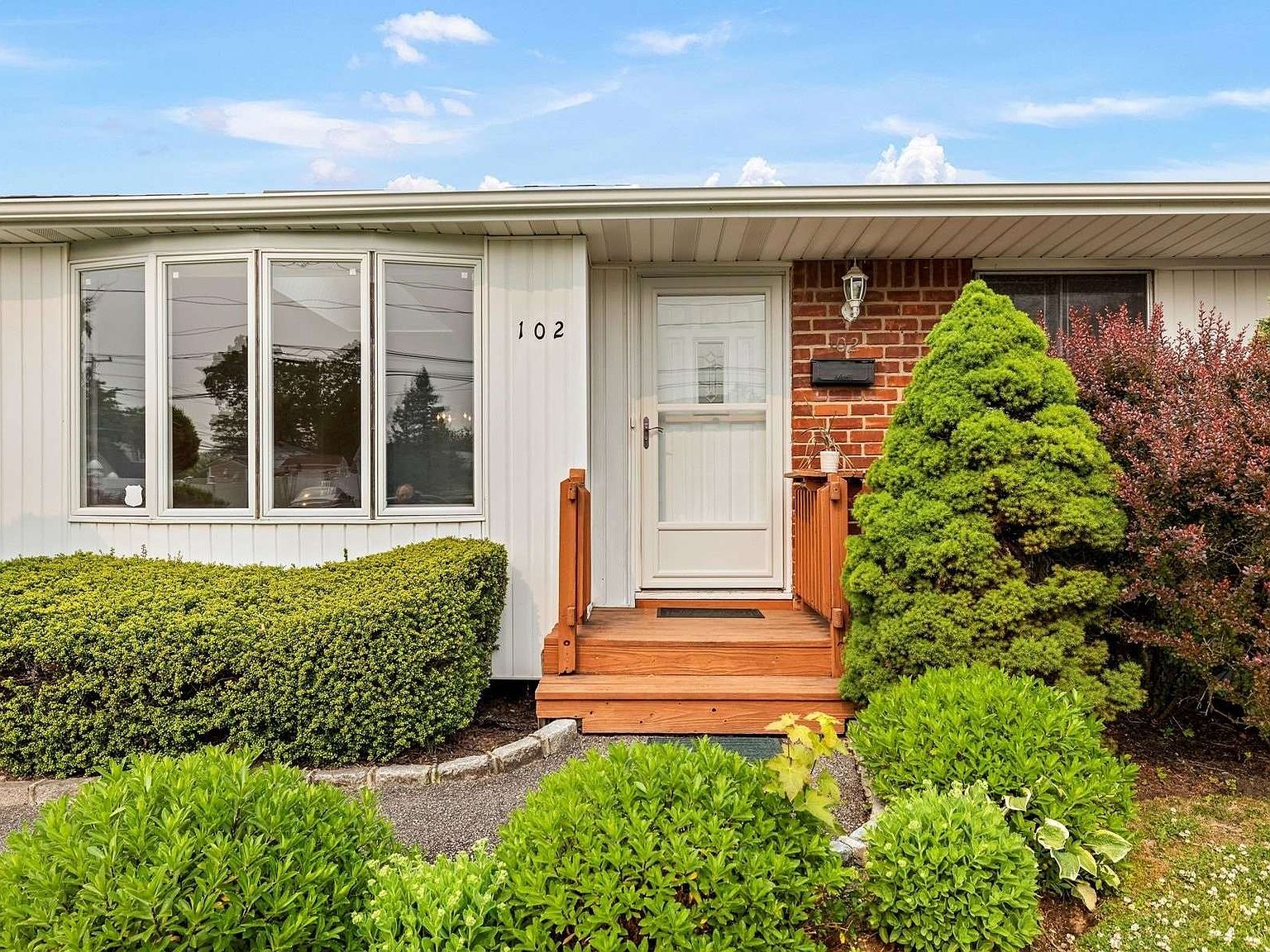 102 W 14th Street, Deer Park, NY 11729 Zillow