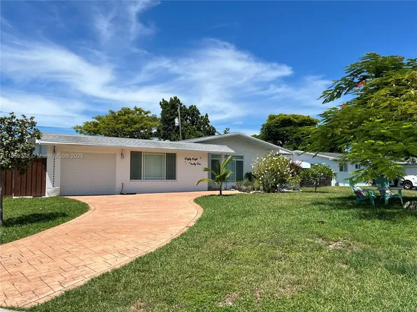 8821 SW 192nd St, Cutler Bay, FL 33157