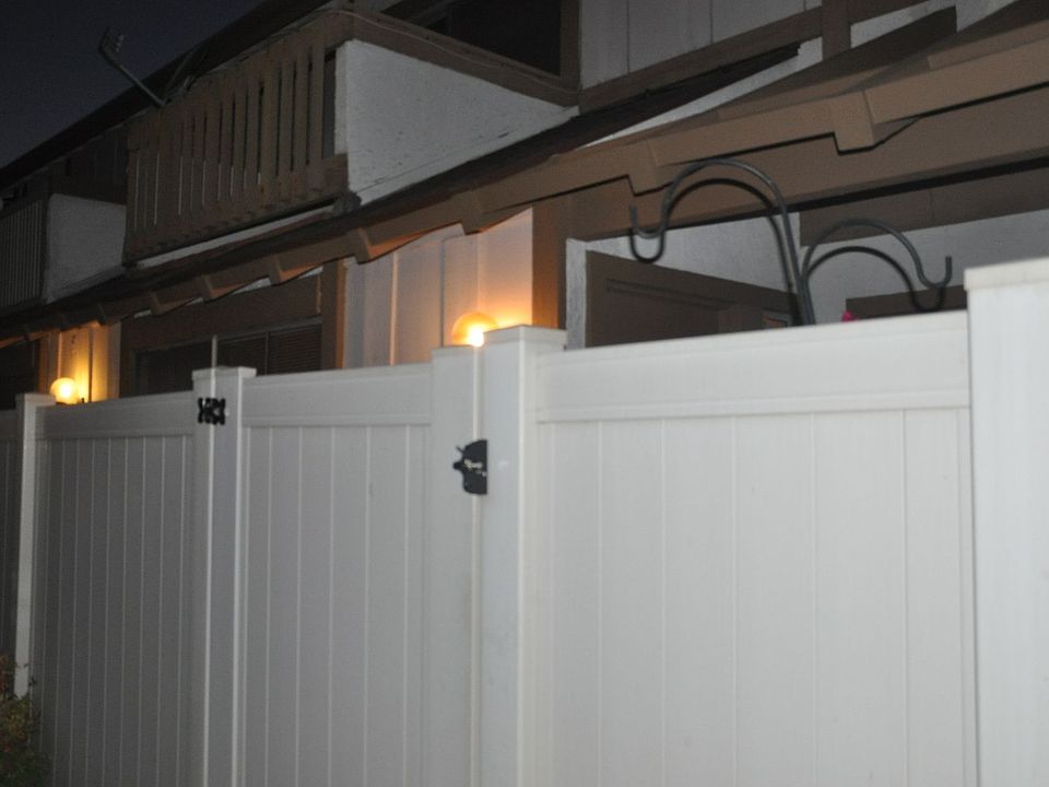 1st image of 1246 N Citrus Ave APT 2