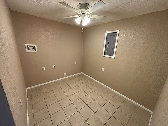 5th image of 2437 Loyce Dr