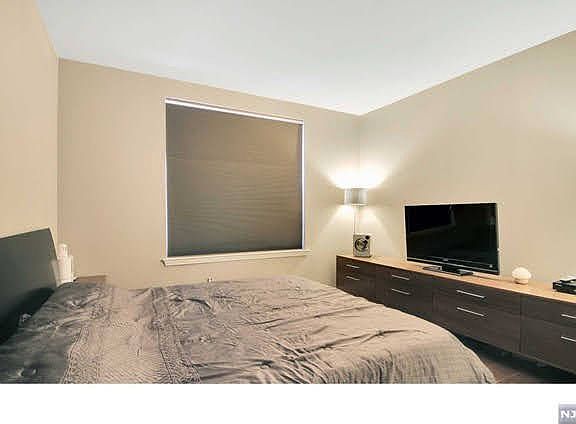 4th image of 26 Avenue At Port Imperial APT 317