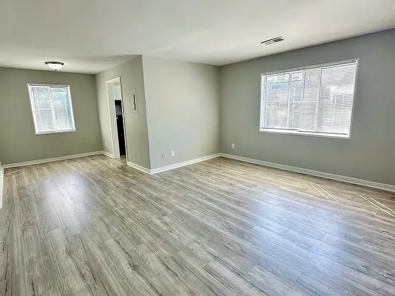 839 S Greenbrier St #98 — Photo 2