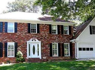 2626 Kinnett Dr, Lilburn, GA 30047