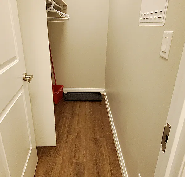 347 Hyland Dr — Photo 18
