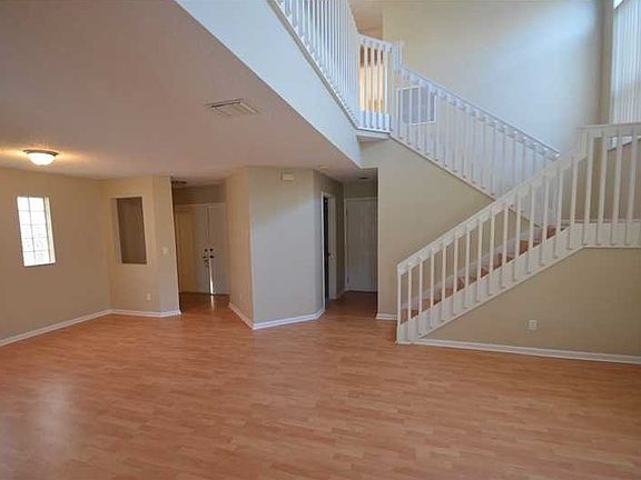 4th image of 9837 Fairway Cove Ln