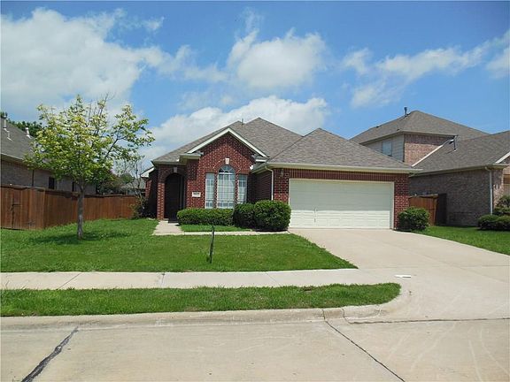 2nd image of 9813 Glenshee Dr