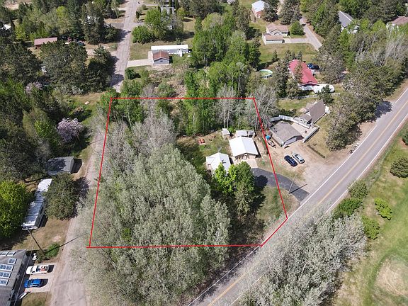 3rd image of 16466 Simpson Blvd