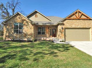 140 Pahoiki Ln, Bastrop, TX 78602