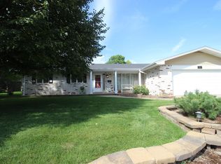 2815 Cedarberry Ln, North Platte, NE 69101