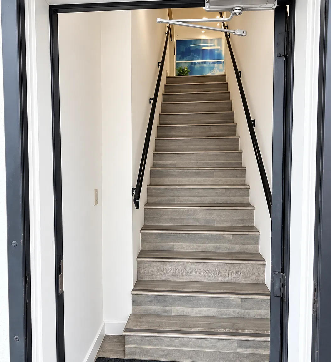 3 bed, $3,500 — Photo 2