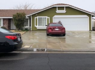 38045 Boxthorn St, Palmdale, CA 93552