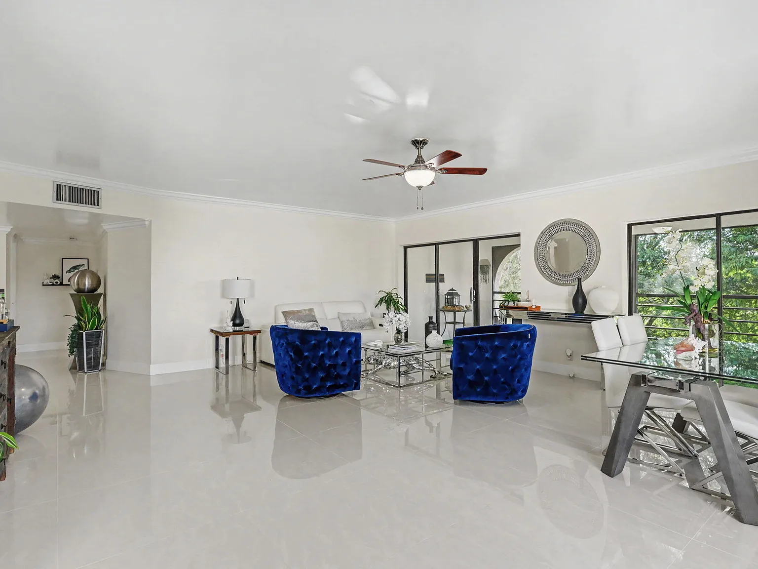 2 bed, 2.0 bath, 1536 sqft, $2,950 — Photo 4