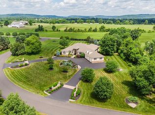 1 Verduci Dr, Newtown, PA 18940