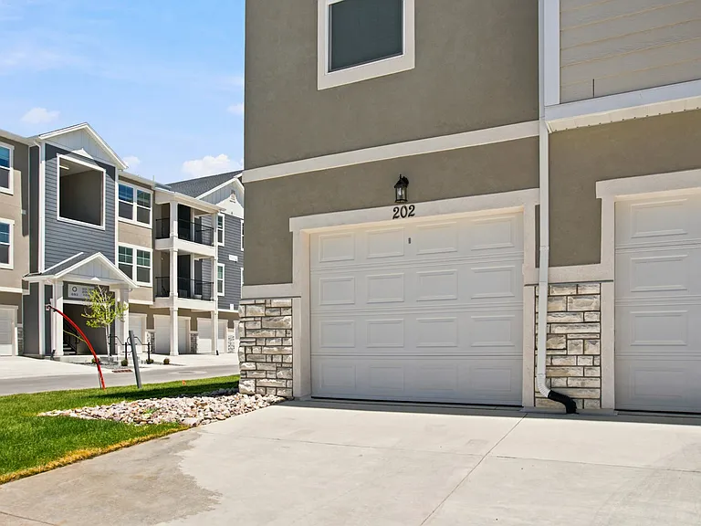 4661 S Poplar Way #R202 — Photo 13
