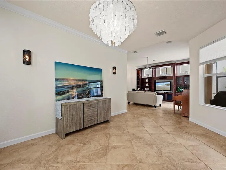 8203 Calterra Dr — Photo 8