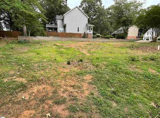 14 Whistler Dr, Greer, SC 29651