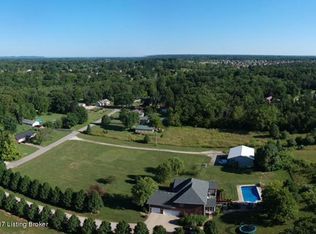 2265 Armstrong Ln, Mount Washington, KY 40047