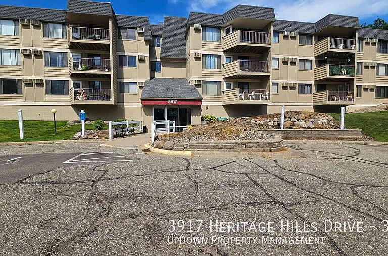 3917 Heritage Hills Dr #302 — Photo 1