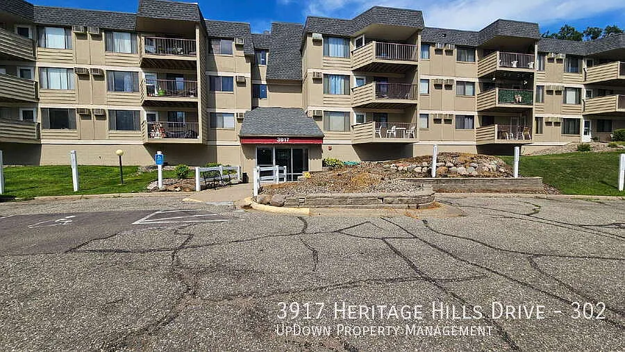 3917 Heritage Hills Dr #302