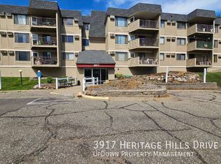 3917 Heritage Hills Dr APT 302, Bloomington, MN 55437