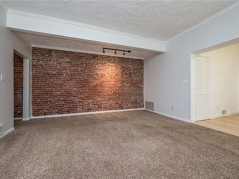 1110 Palo Alto St #A — Photo 6