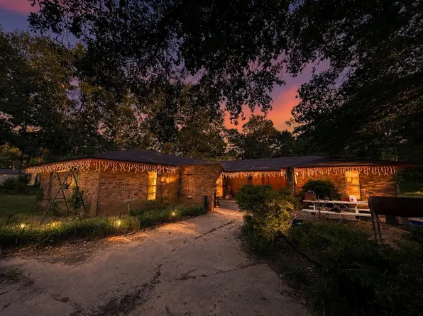 1128 N County Rd #161D, Overton, TX 75684