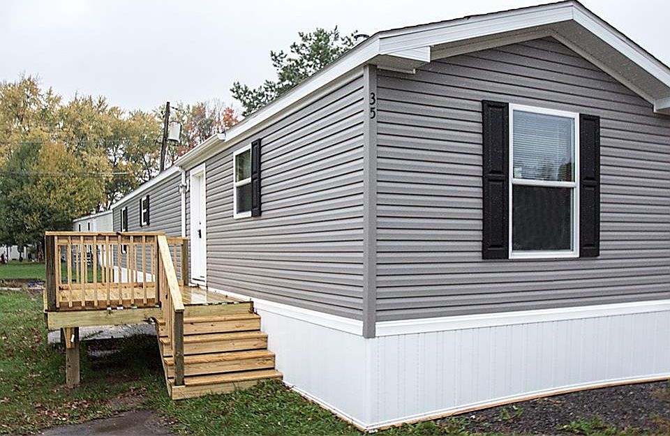 1st image of 35 Susan Dr