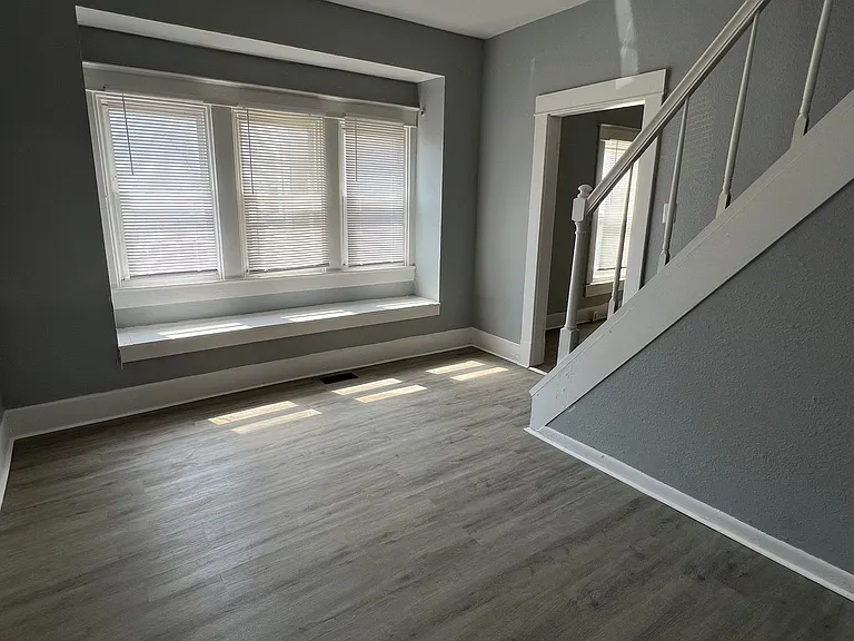 1529 Hiatt St — Photo 18