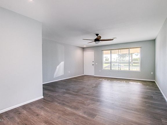 5th image of 18011 N Highwood Ct