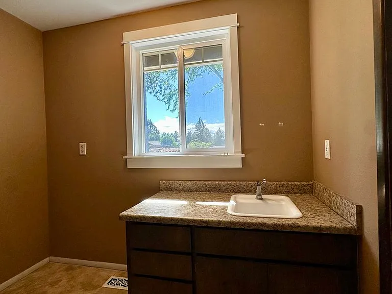 21700 Stud Ct — Photo 38