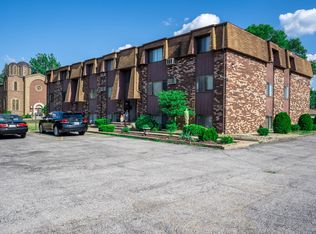 949 E Joliet St #4, Schererville, IN 46375