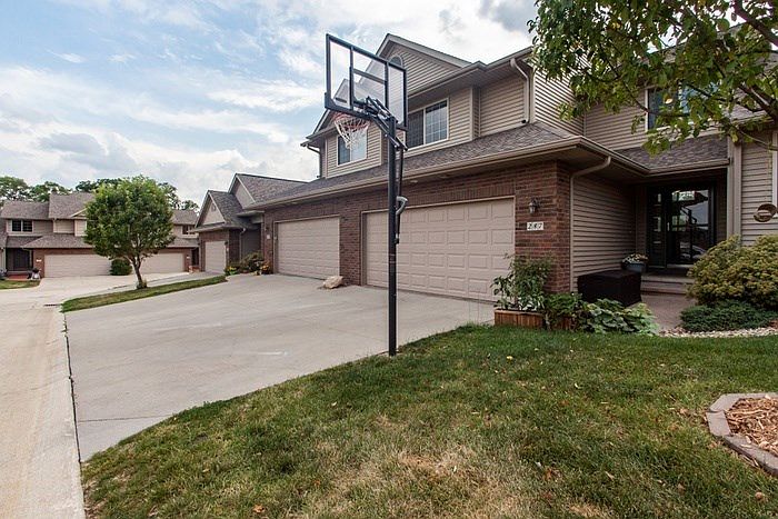 1st image of 287 Woodfield Dr