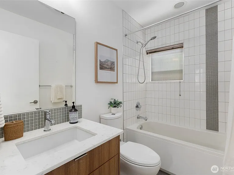 6735A Alonzo Ave NW — Photo 18