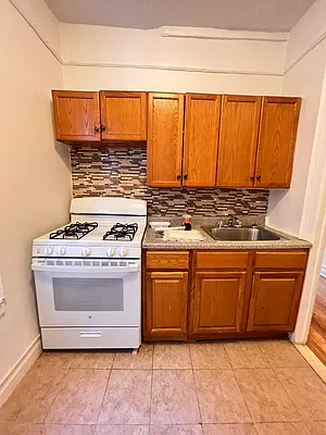 Rented by Queens Apartments Realty LLC | media 7