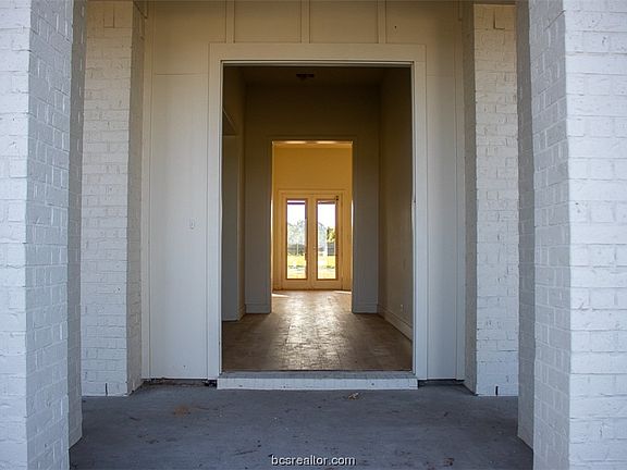2nd image of 12968 Mallet Way
