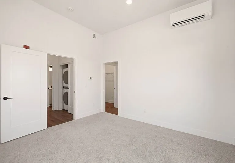 21806 E Indiana Ave #202 — Photo 14