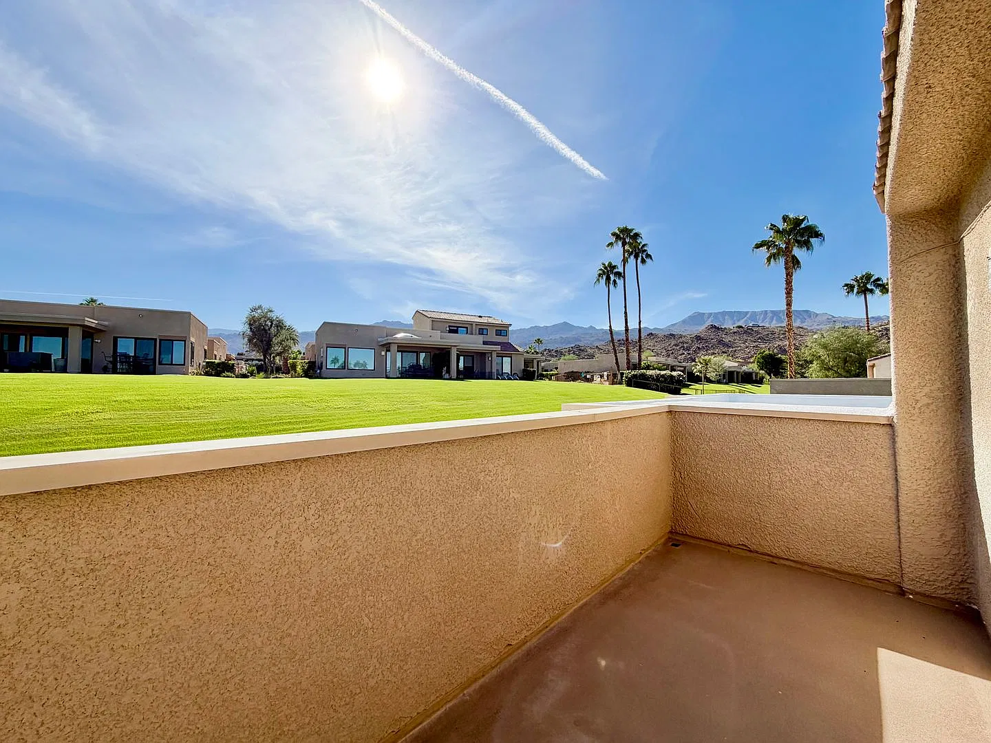 Available Now 3 Bedroom 2 Bathroom Condo In Palm Desert — Photo 1