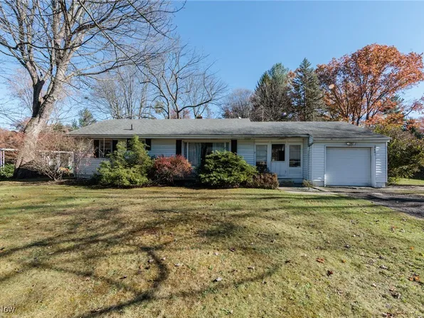 3801 Baird Rd, Stow, OH 44224