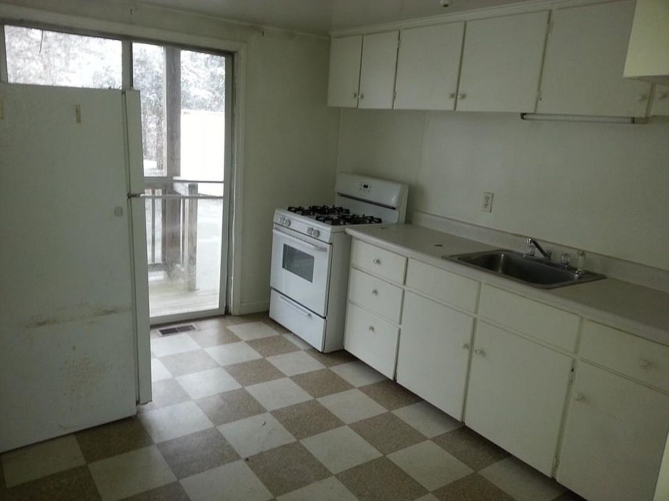 2nd image of 1717 Ocean St APT D25