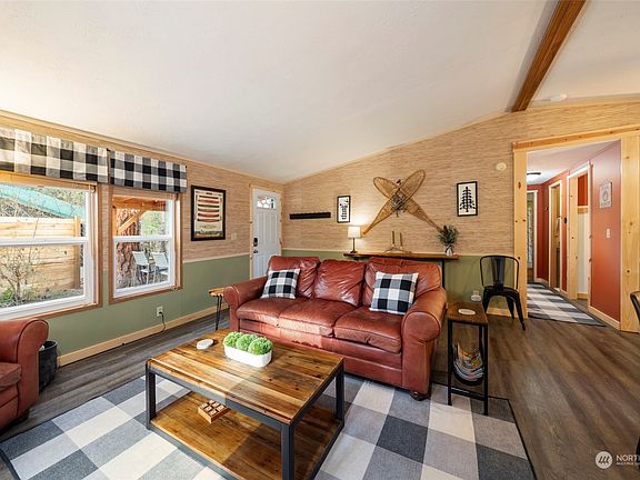 5th image of 21832 Pinto Lane