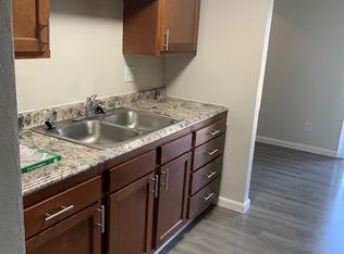 1004 W McBean St APT B, Peoria, IL