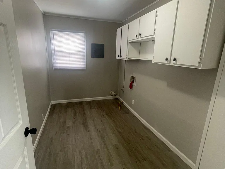 2482 Vigo St — Photo 6