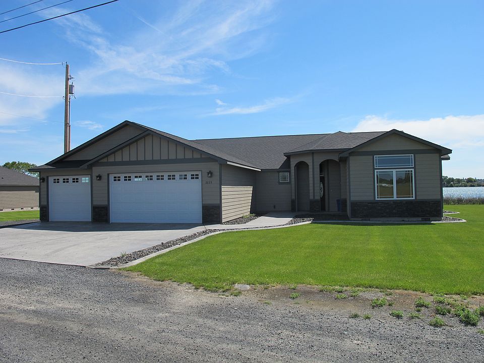 1st image of 2235 Melody Ln NE