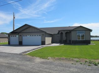 2235 Melody Ln NE, Moses Lake, WA 98837