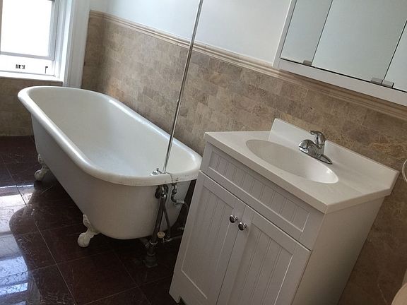 4th image of 531A Washington Ave APT 4