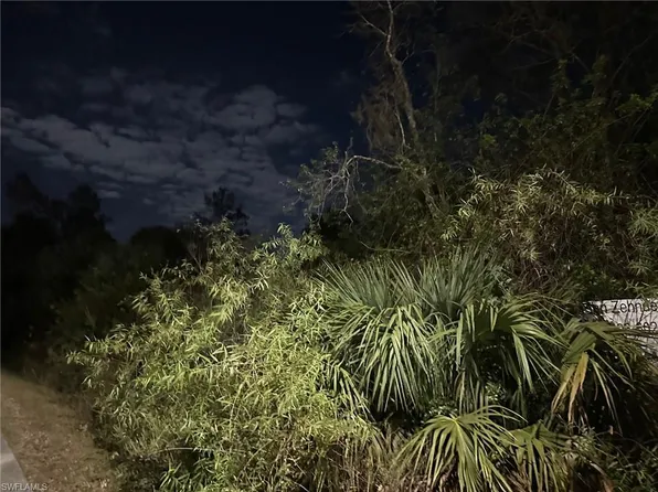 7th ST SW, NAPLES, FL 34117