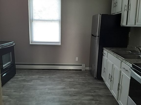 3rd image of 607 Forest Ave APT 2179