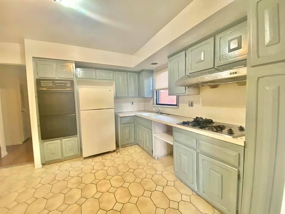 1st image of 13029 60th Ave #2FL