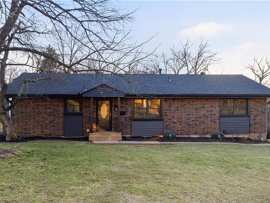 3405 Southern Hills Dr, Kansas City, MO 64137