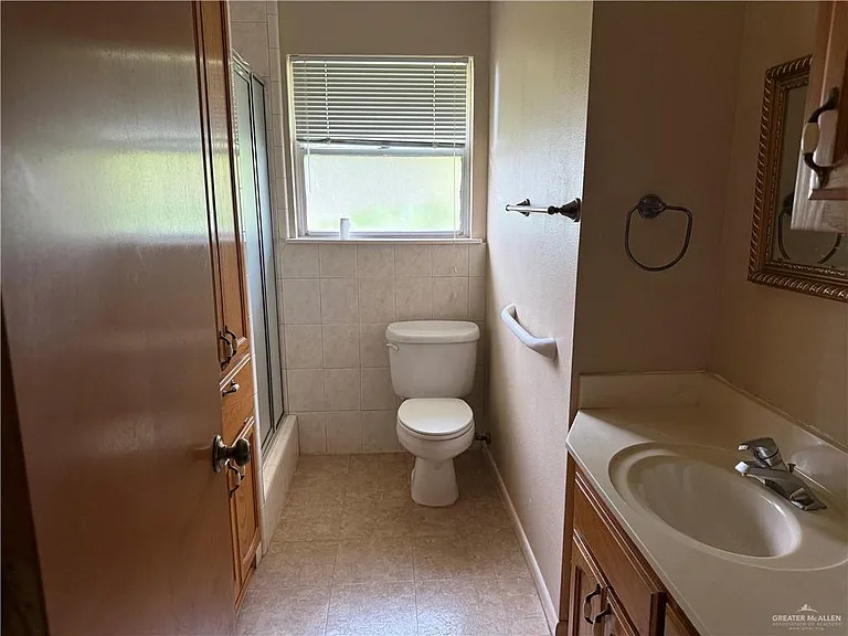 710 Camellia Ave — Photo 10